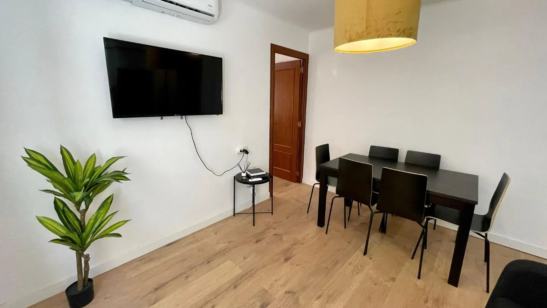 Beautiful Apartment In Tarragona Center