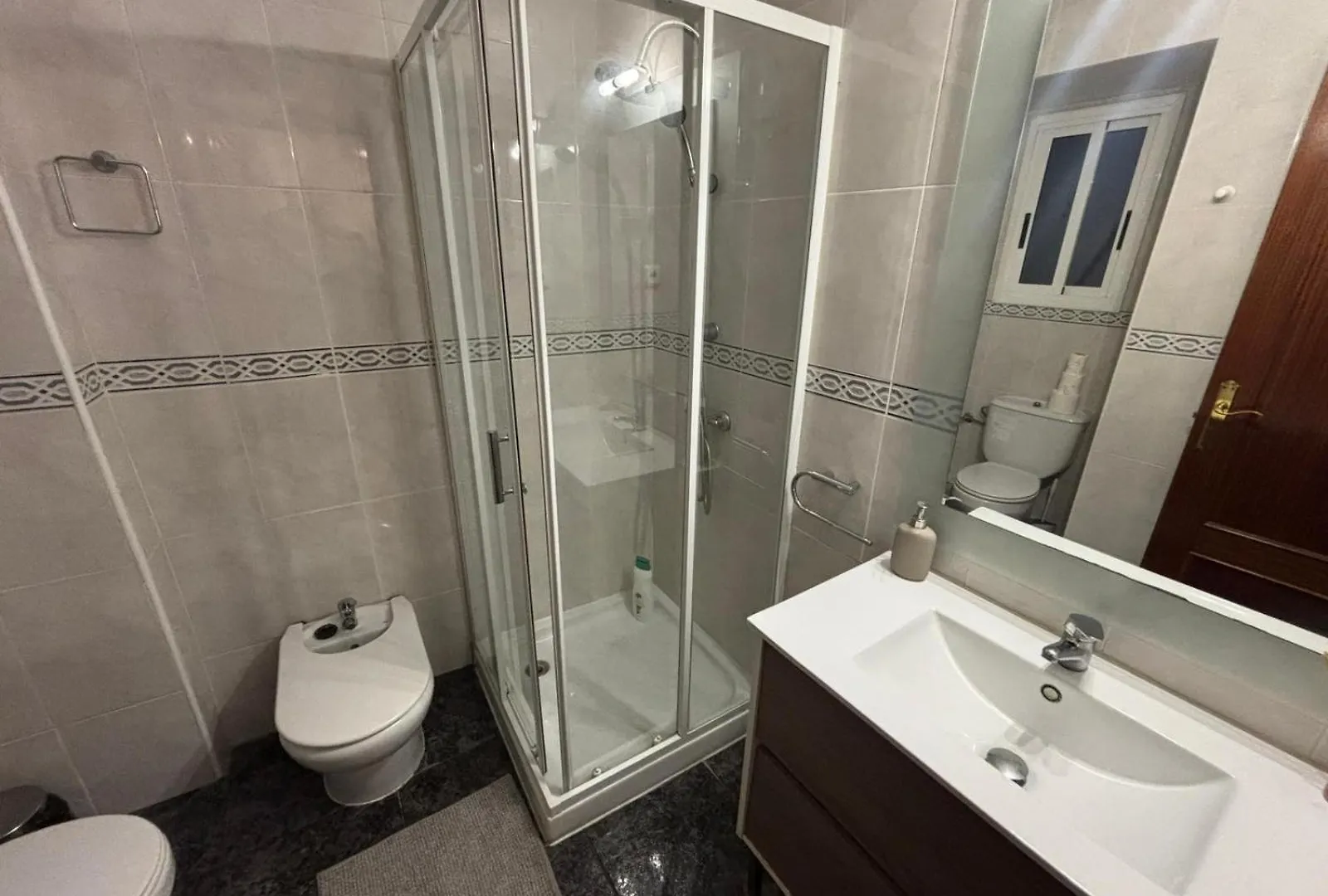 Guest house Beautiful Rooms For Rent In Tarragona Center Spain